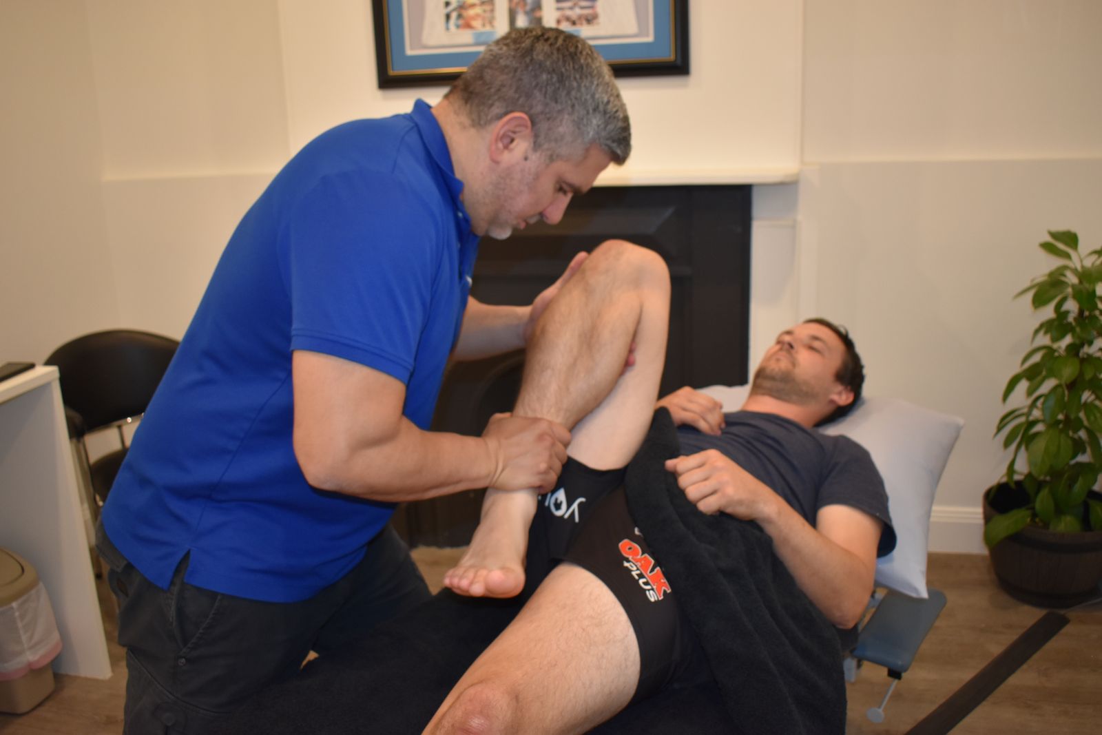 Osteopathy treatment for a hip and leg injury